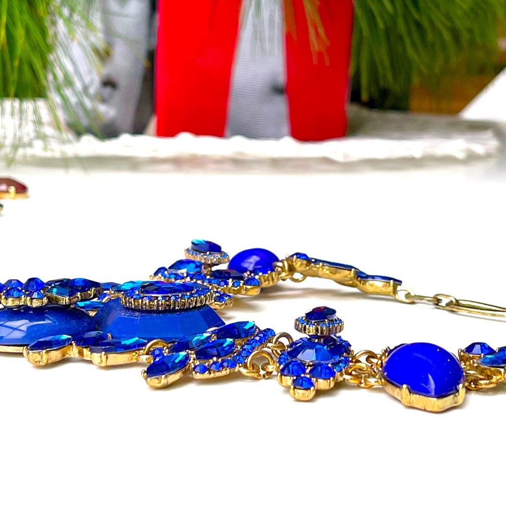 Natasha Couture gorgeous 3D navy blue floral statement necklace - Picture 4 of 4